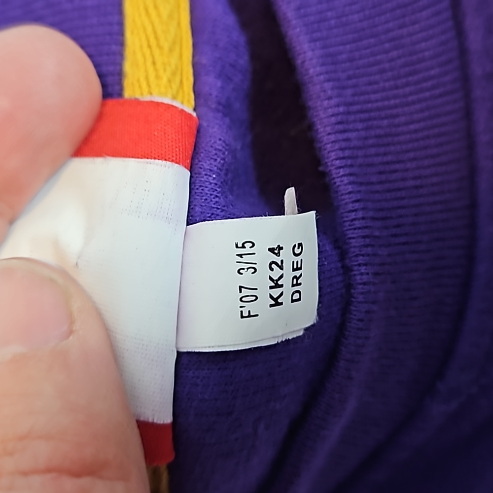 Vtg Viking's 2XL crewneck sweatshirt, purple gold - Picture 8 of 8
